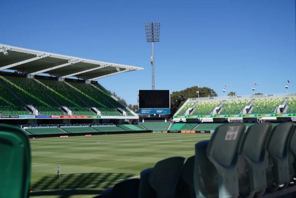 HBF PARK // PERTH OVAL