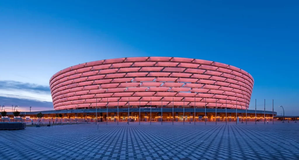 Estadio de Bakú iluminado