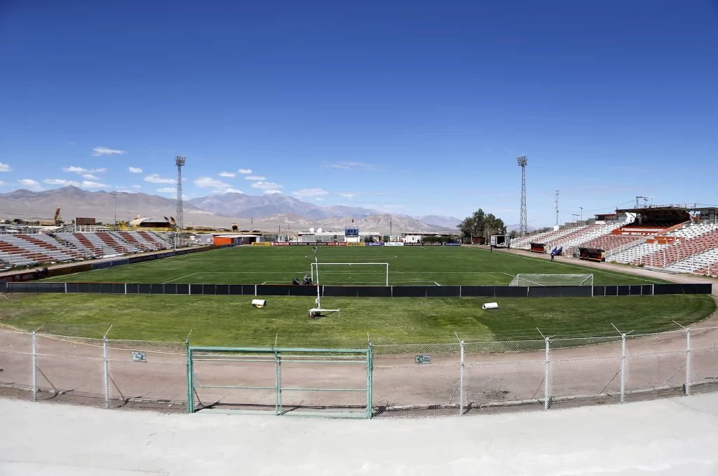 Estadio El Cobre desde gradas
