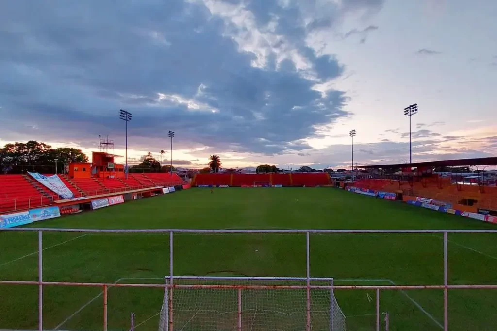 Estadio Lito Pérez