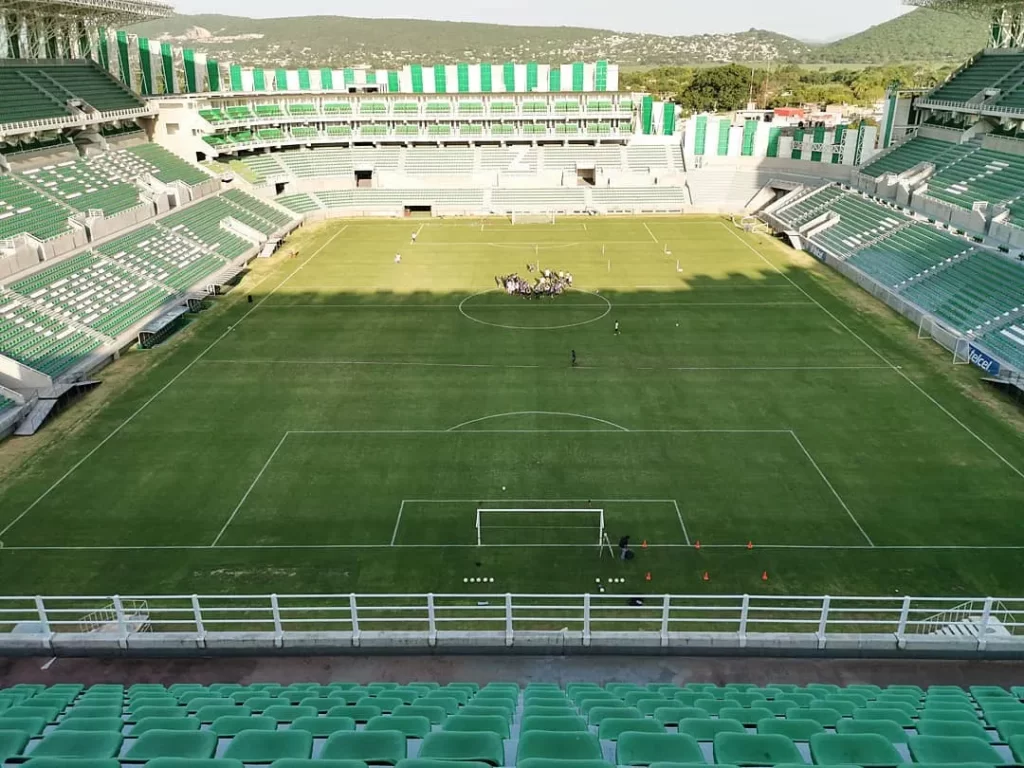 Estadio Agustín Coruco Diaz (3)