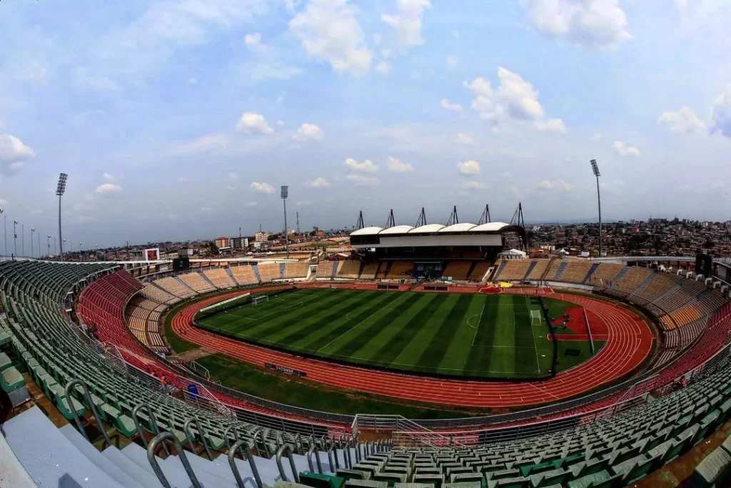 Stade Omnisport Ahmadou Ahidjo - Estadio Ahmadou Ahidjo (2)