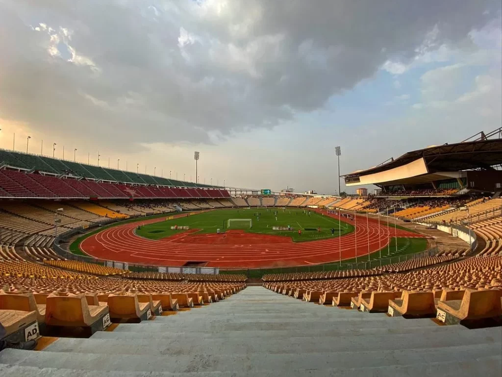 Stade Omnisport Ahmadou Ahidjo - Estadio Ahmadou Ahidjo (2)