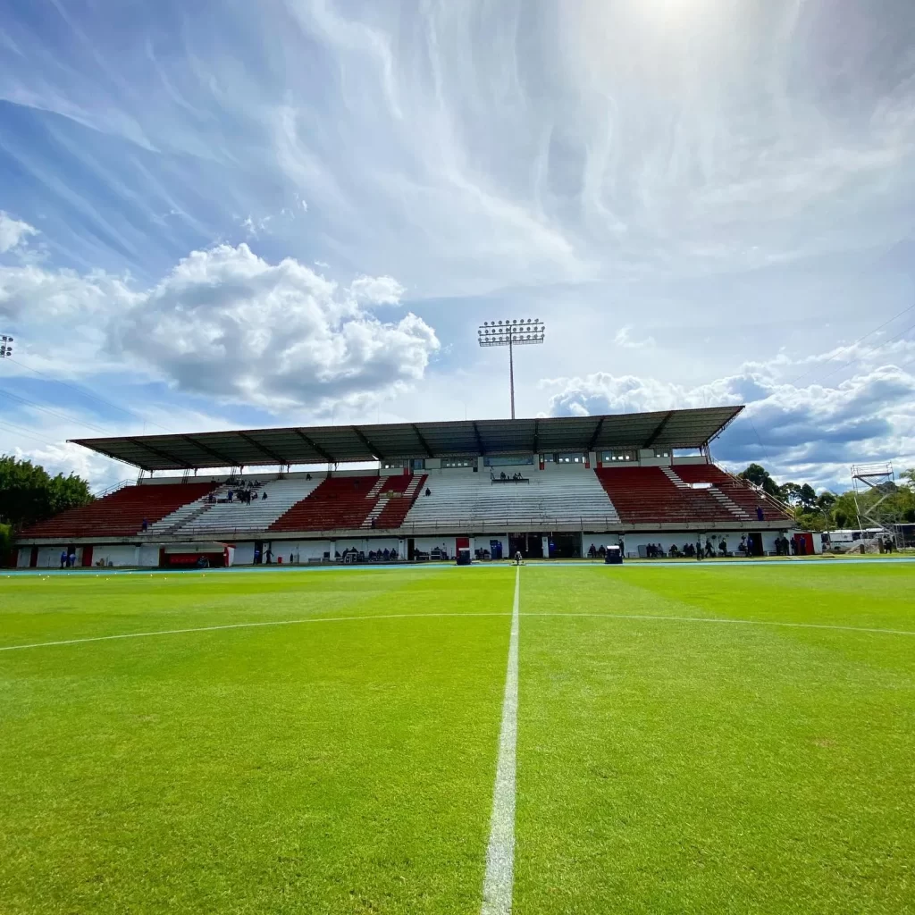 Estadio Alberto Grisales (6)