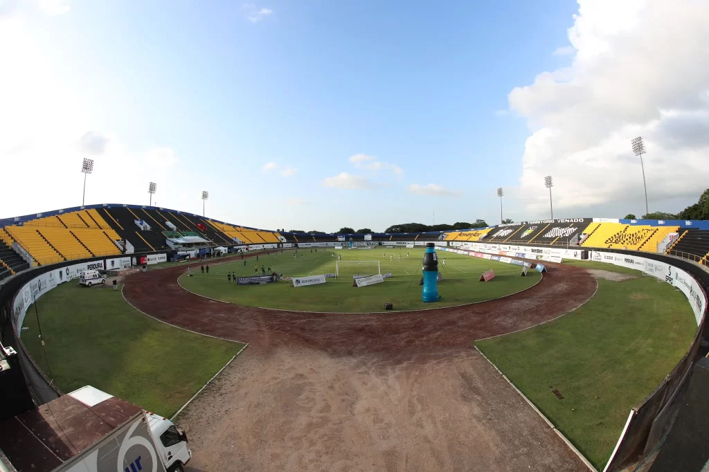 Estadio Carlos Iturralde Rivero (9)